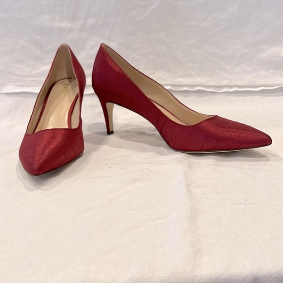 Red Nine West high heels. - Picture 1 of 2